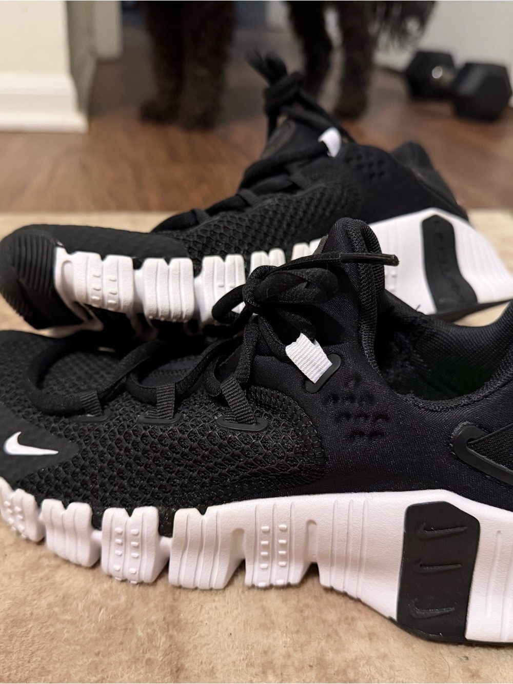 Nike Metcons Women Black and White Flex-Style Athletic Shoes